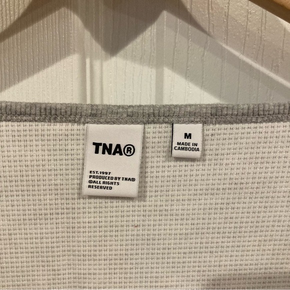 Aritzia Waffle knit cropped long sleeve gray size small - Picture 2 of 7